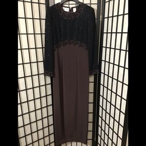 VTG BlackTie Oleg Cassini Gown Sequin Long Sleeve. Burgundy & Black.